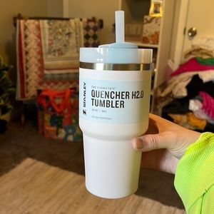 NWT Stanley 20 oz tumbler